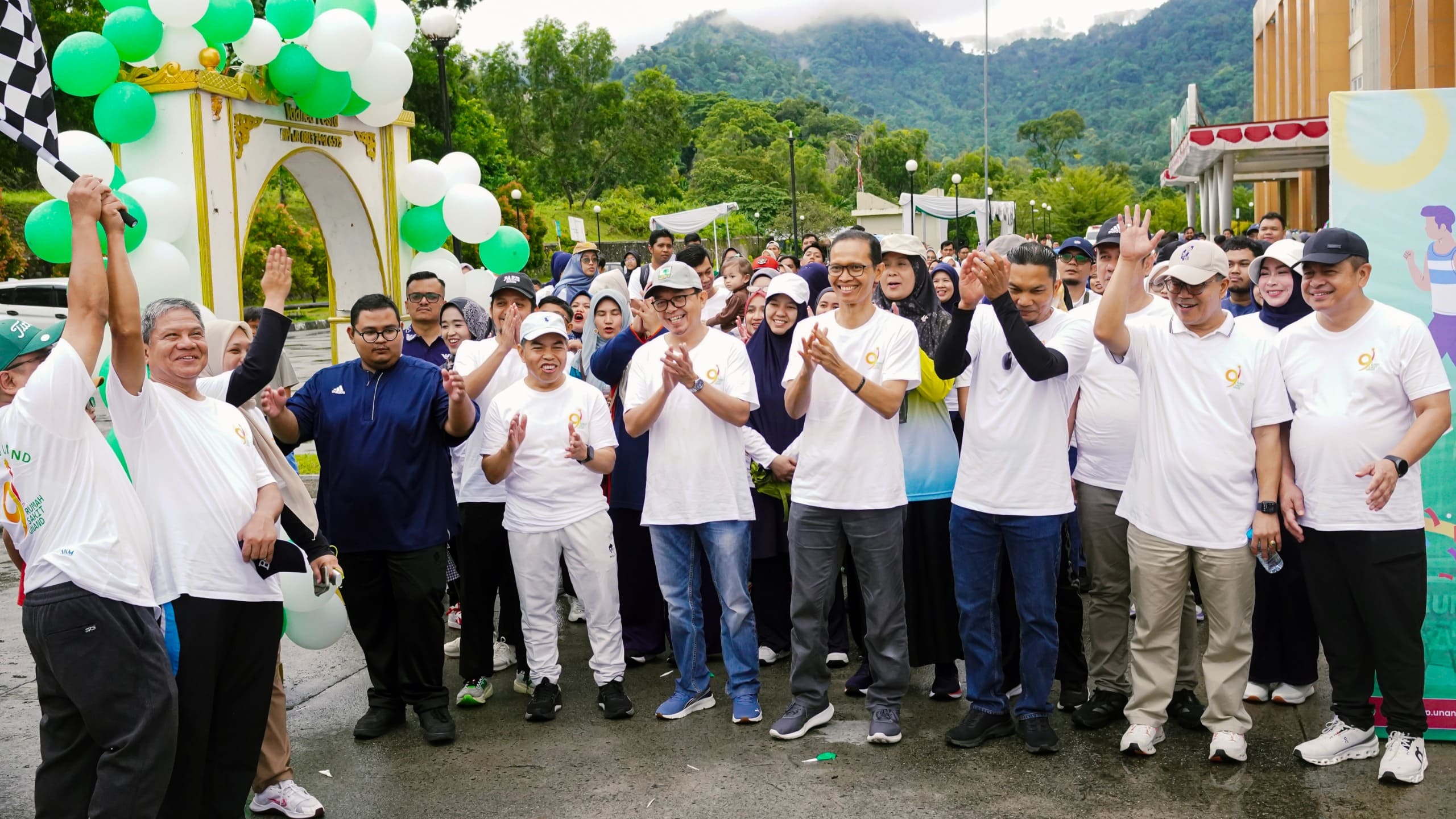 Satu Langkah Menuju Satu Dekade RS UNAND